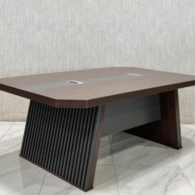 طاولة اجتماع مودرن